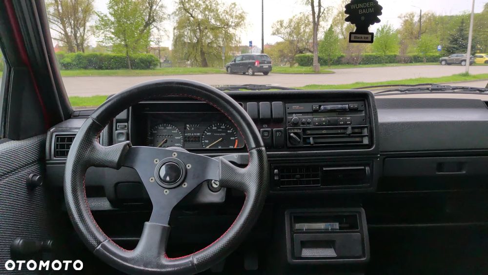 Volkswagen Golf 1.3 - 10