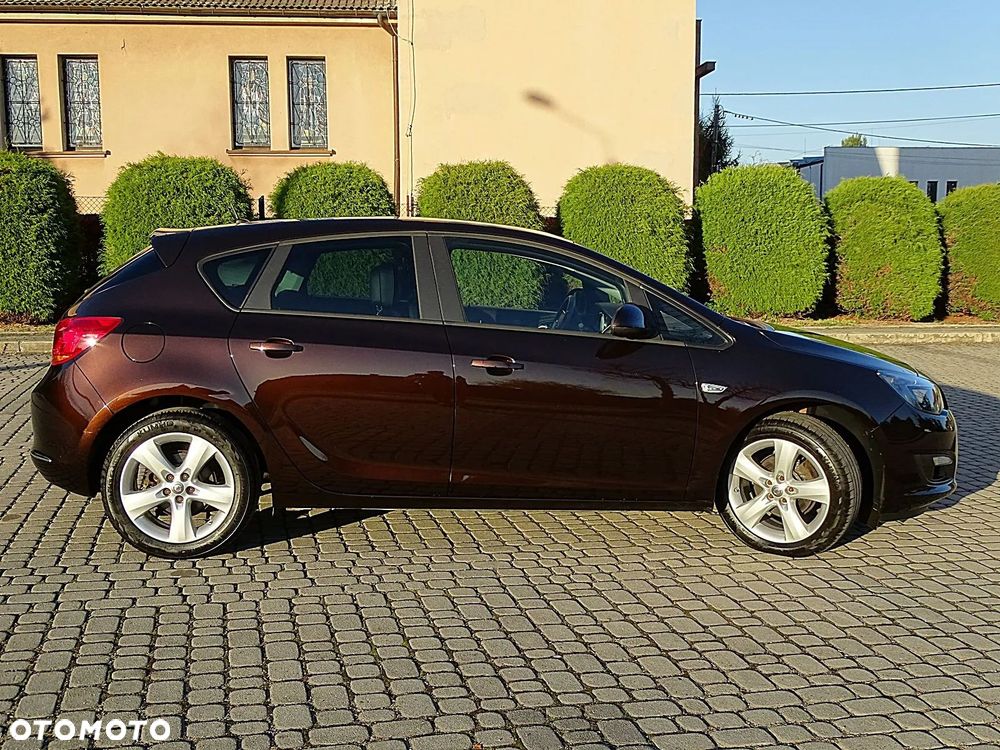 Opel Astra 1.4 Turbo Cosmo - 11