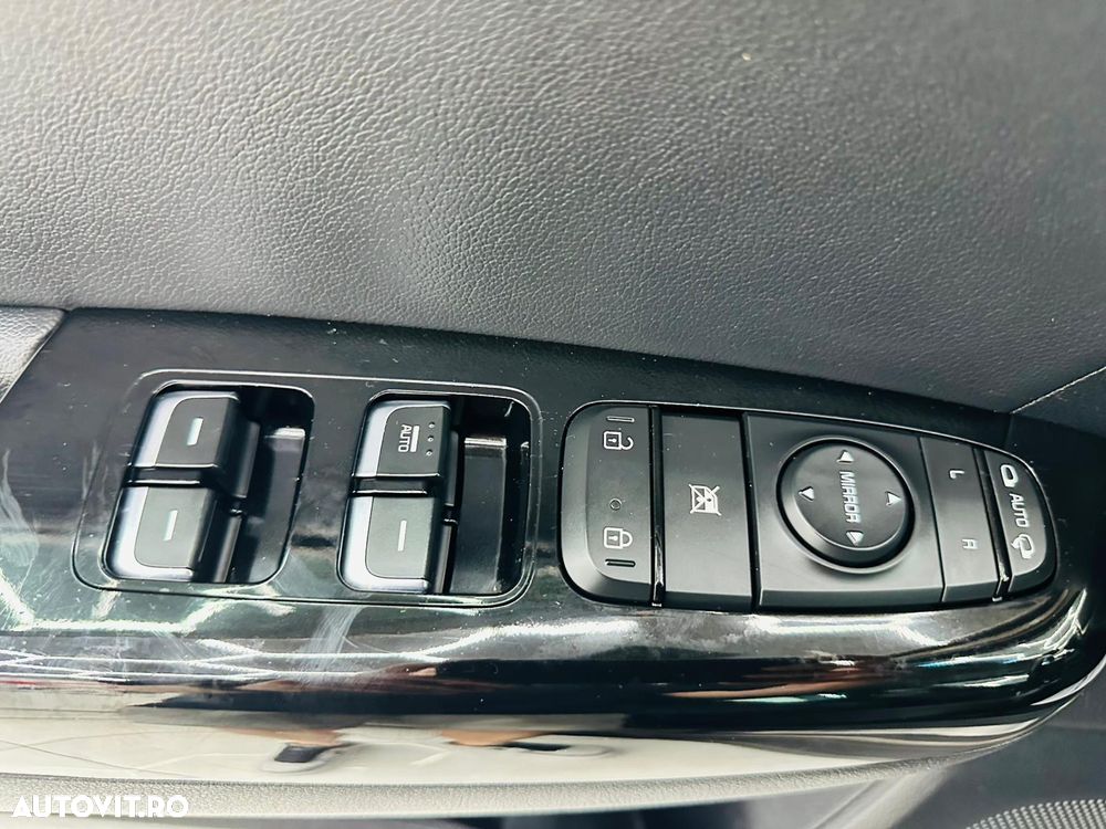 Kia Sportage 1.6 GDI 2WD DREAM-TEAM EDITION - 12