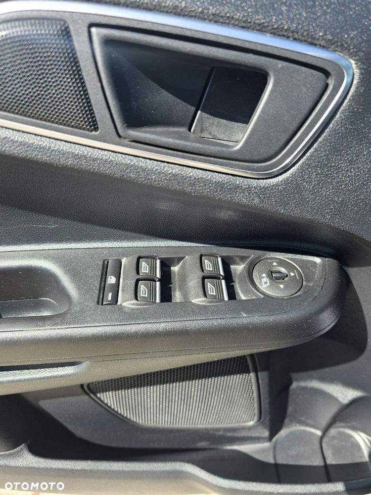 Ford B-MAX - 17