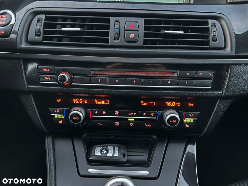 BMW Seria 5 520d Luxury Line - 21