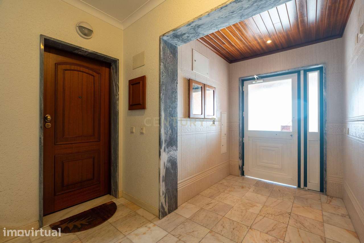 ** Excelente Apartamento T2 - Vista Rio - Centro do Montijo ** - Grande imagem: 3/30