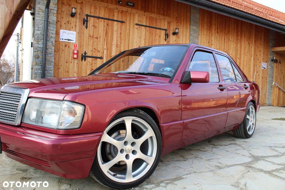 Mercedes-Benz W201 (190) - 15