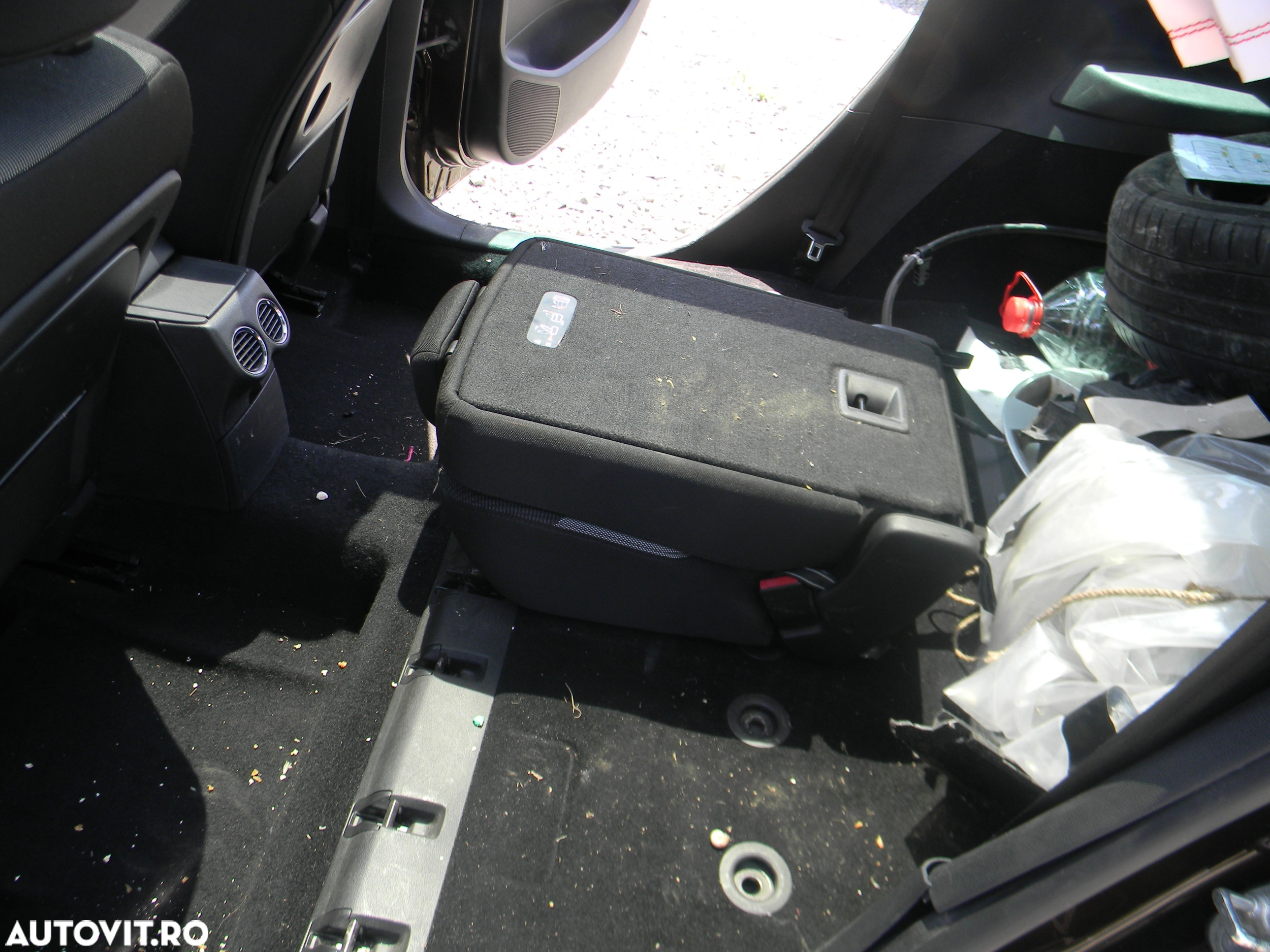 Dezmembrari  Peugeot 308 (4A, 4C)  2007  > 2013 1.6 HDi Motorina - 37