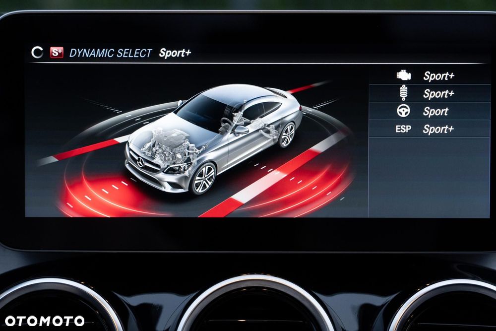 Mercedes-Benz Klasa C 300 d 4MATIC 9G-TRONIC - 26