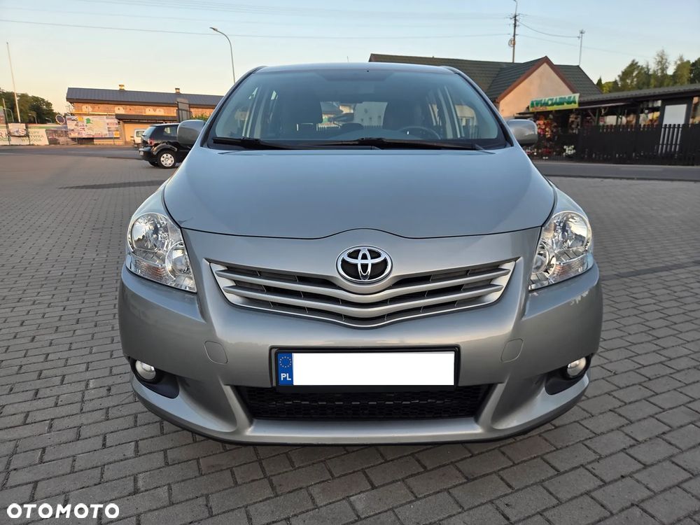 Toyota Verso 1.8 Prestige EU6 - 2