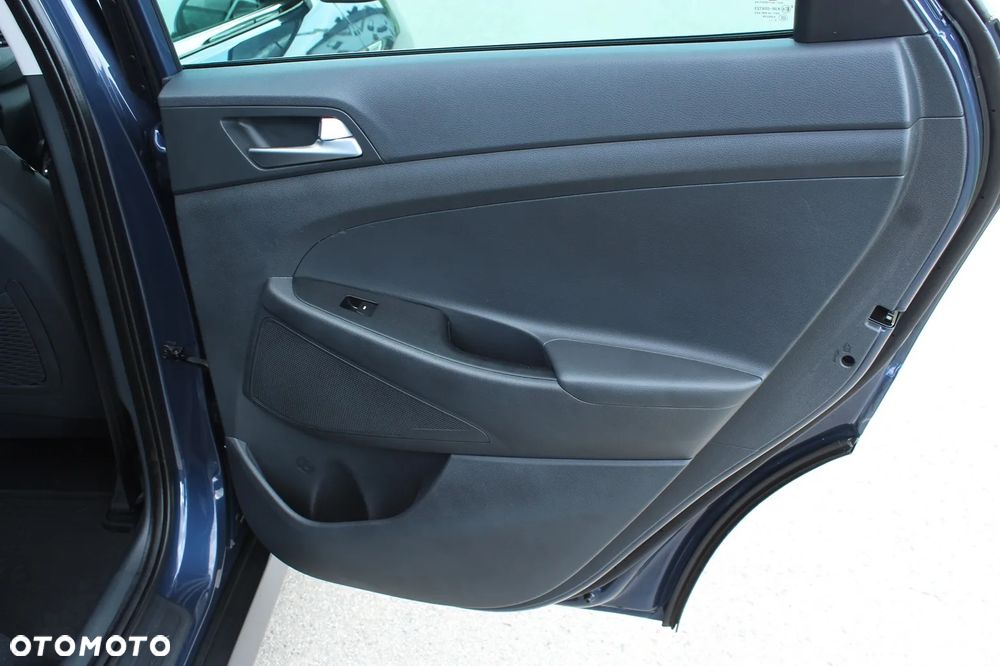 Hyundai Tucson blue 1.7 CRDi 2WD Style - 33