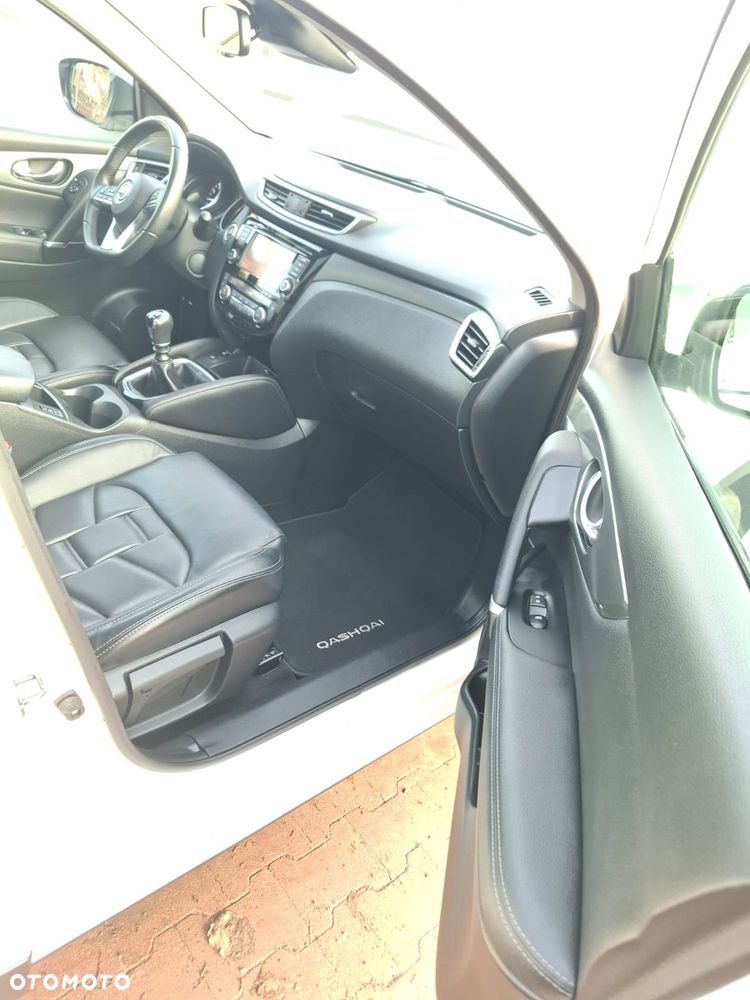 Nissan Qashqai 1.3 DIG-T MHEV N-Connecta - 31