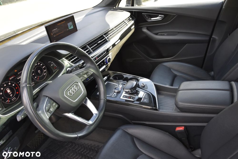 Audi Q7 3.0 TFSI Quattro Tiptronic - 14
