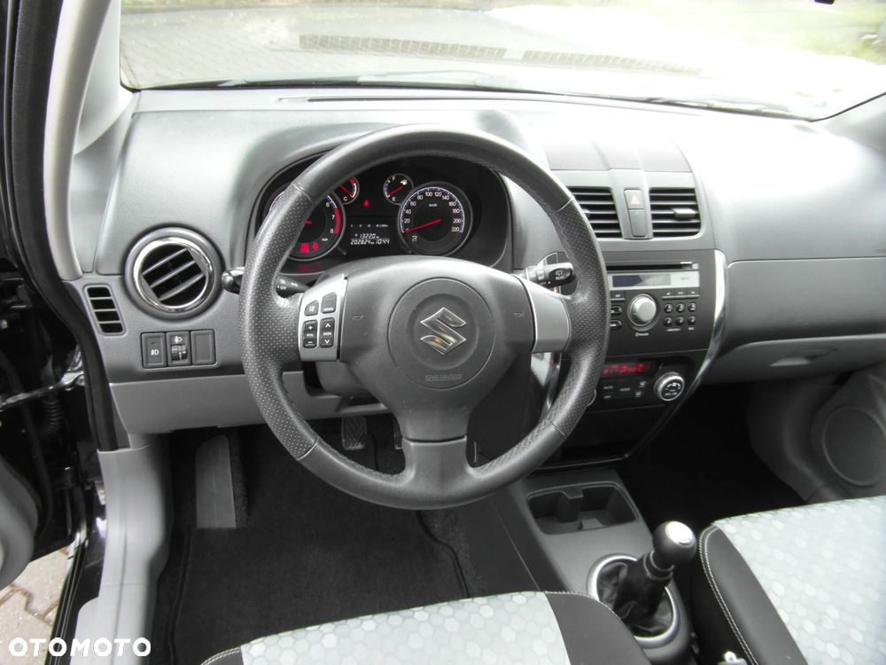 Suzuki SX4 Classic 1.6 VVT 4x4 Style - 23