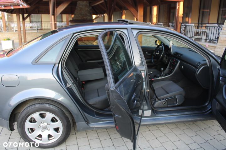 Audi A4 Limousine - 19