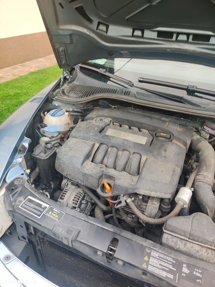 Skoda Octavia 1.6 Selection - 1