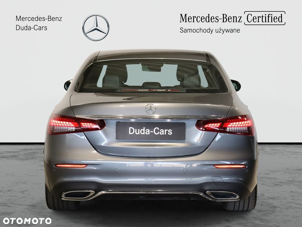Mercedes-Benz E-Class 2023 photo 4