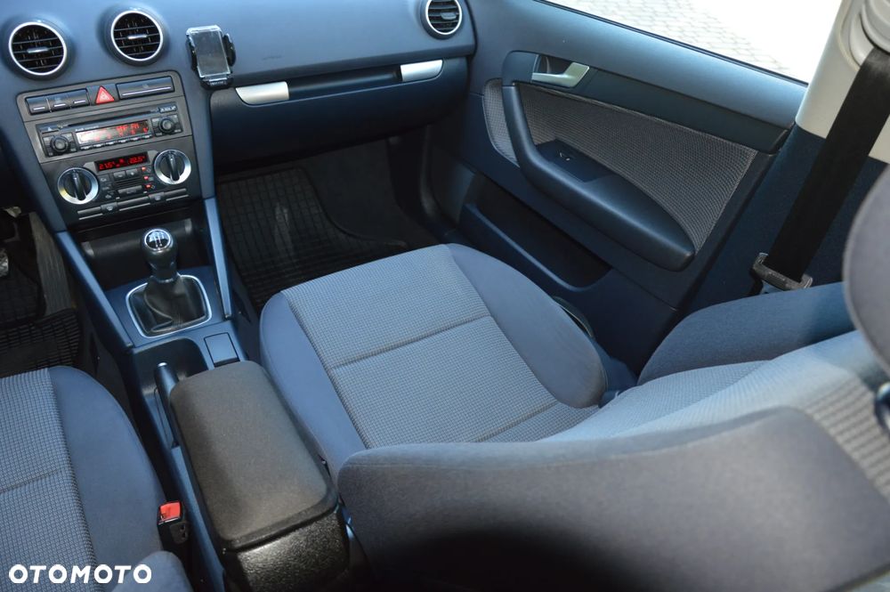 Audi A3 Sportback 1.6 Ambition - 16