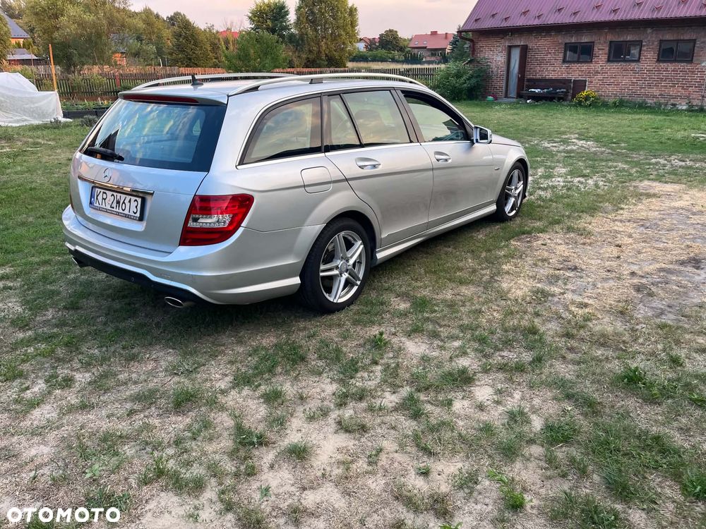 Mercedes-Benz Klasa C 300 CDI 4Matic 7G-TRONIC Avantgarde Edition - 13