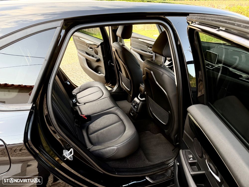 BMW 216 Active Tourer d Line Sport - 27