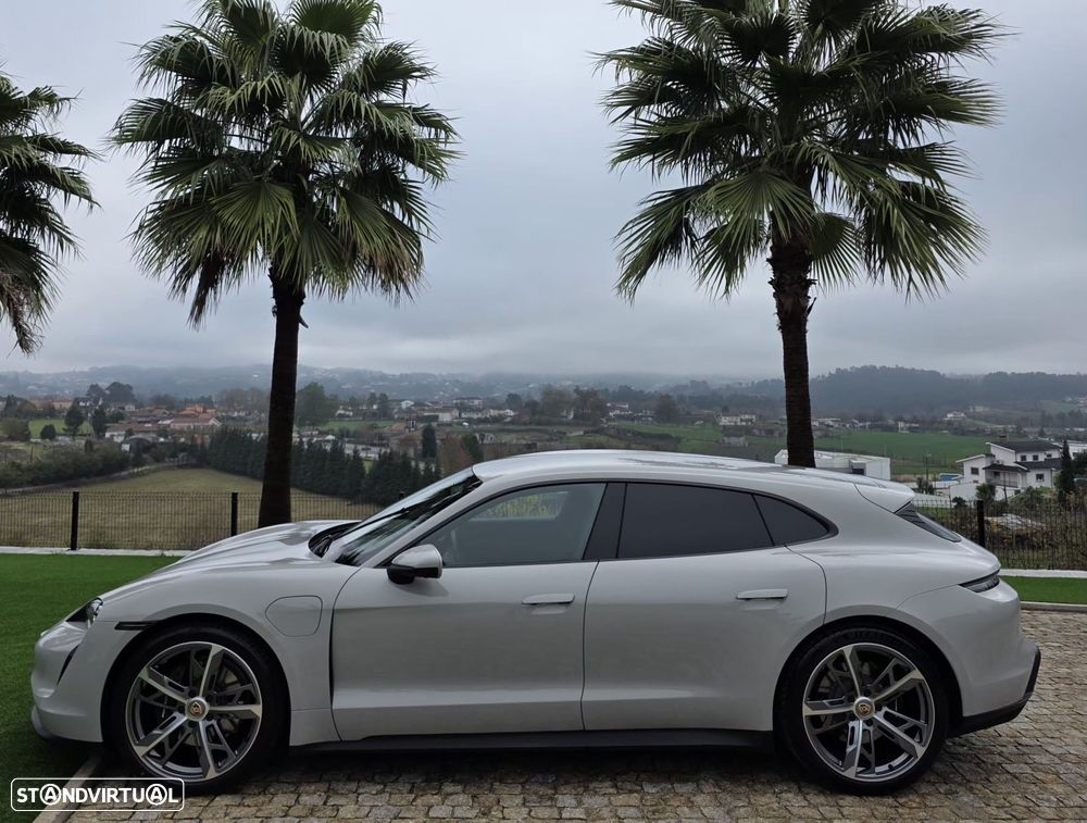 Porsche Taycan Sport Turismo Standard - 18