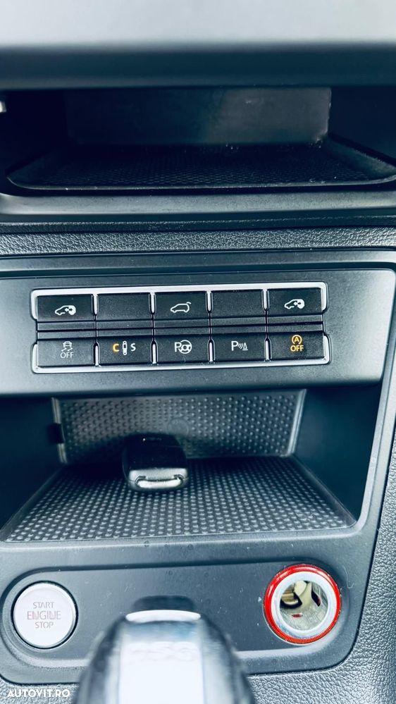 Volkswagen Tiguan 2.0 TDI DPF 4Motion BlueMotion Technology DSG Lounge Sport & Style - 15