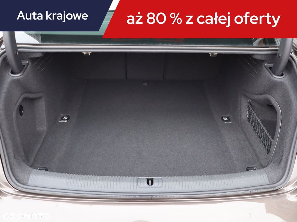 Audi A4 Limousine - 16