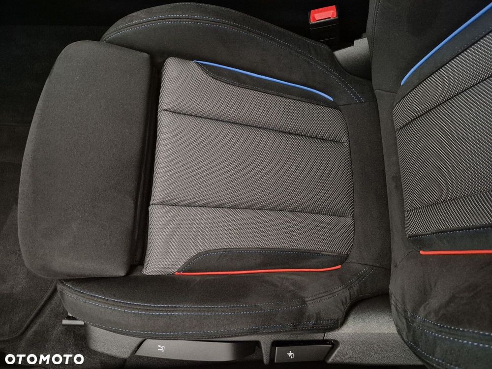 BMW Seria 3 330i xDrive M Sport sport - 14