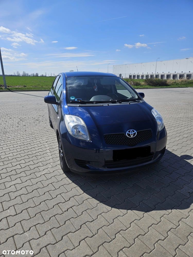 Toyota Yaris - 11