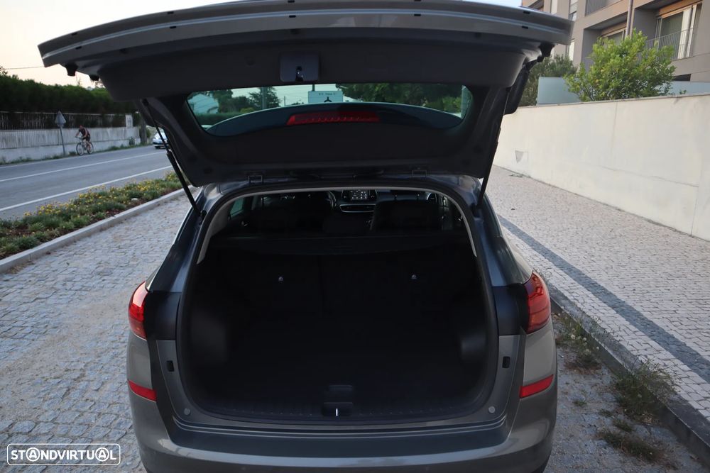 Hyundai Tucson - 14
