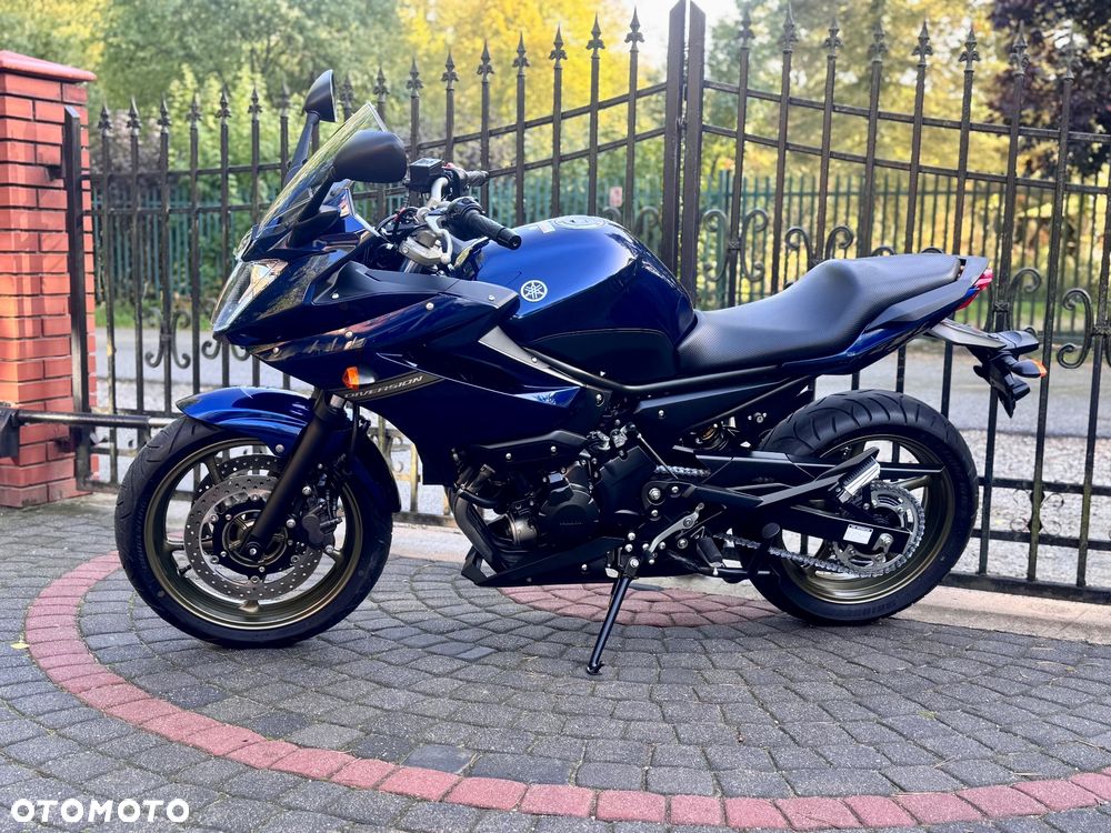 Yamaha XJ - 6