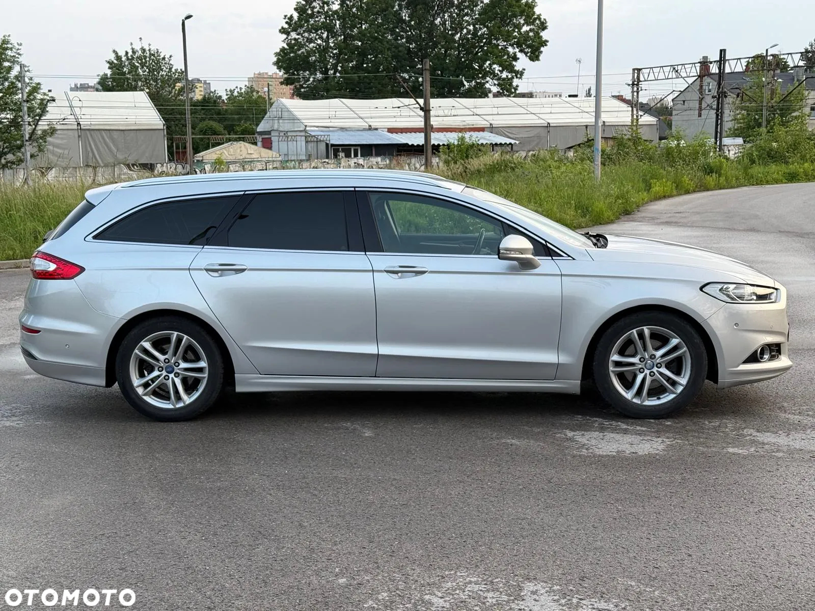Ford Mondeo 1.6 TDCi Platinium X Plus (Titanium) - 4