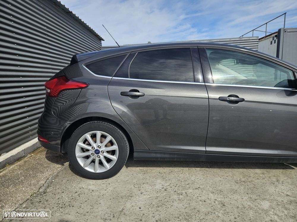Ford Focus 1.5 TDCi EcoBlue Titanium - 9