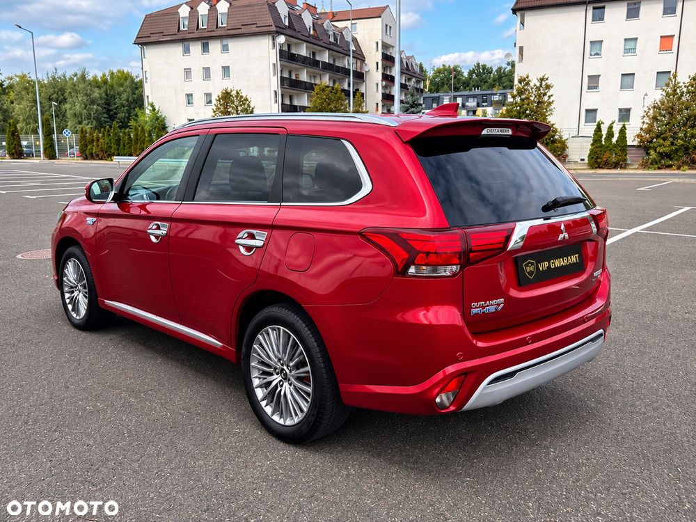 Mitsubishi Outlander - 6