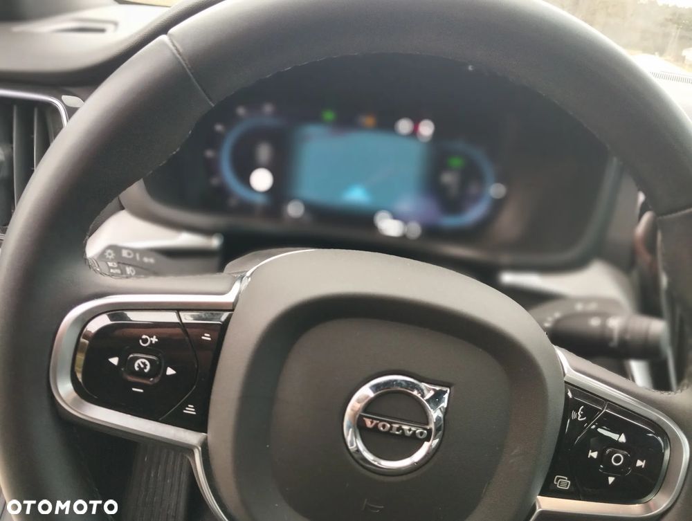 Volvo S60 T8 Recharge AWD Plus Dark - 36