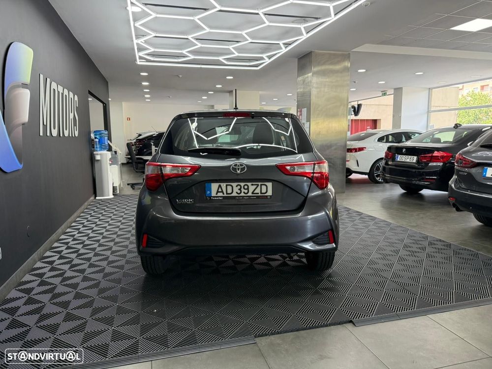 Toyota Yaris 1.0 VVT-i Exclusive - 9