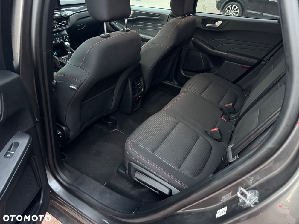 Ford Kuga 1.5 EcoBoost FWD ST-Line - 9