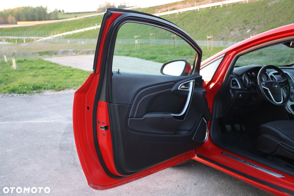 Opel Astra 1.6 Turbo Sport - 24