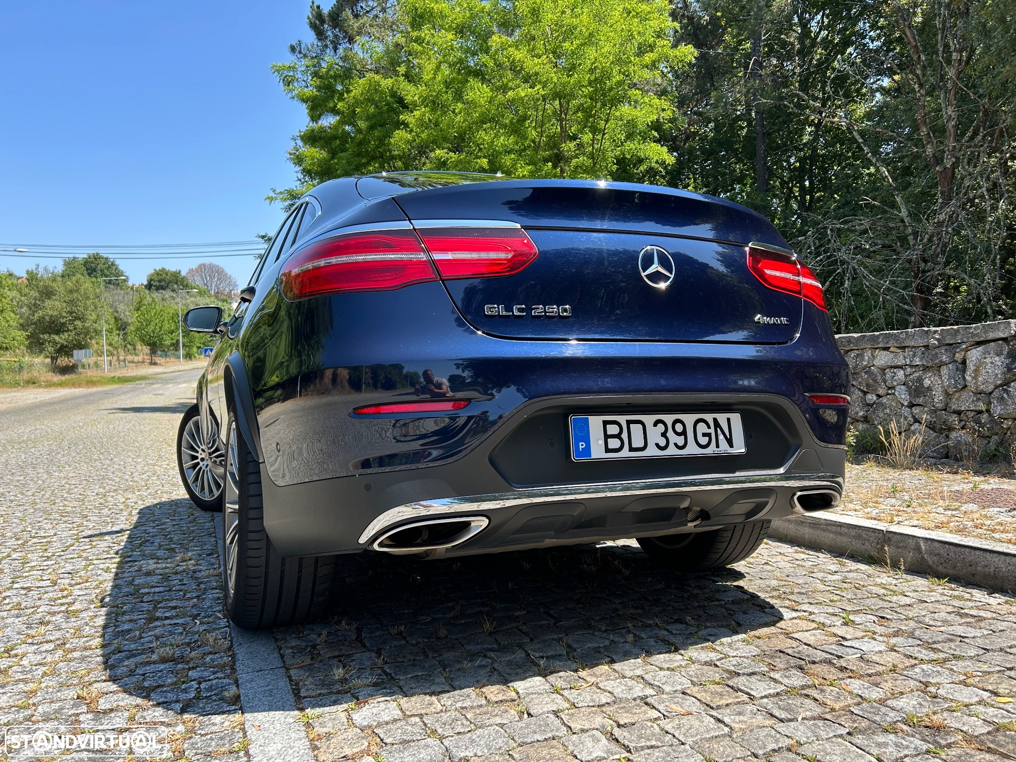 Mercedes-Benz GLC 250 Coupe 4Matic 9G-TRONIC AMG Line - 32