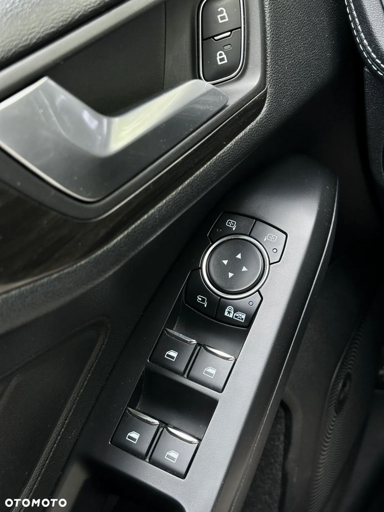 Ford Focus 1.5 EcoBlue Vignale - 9