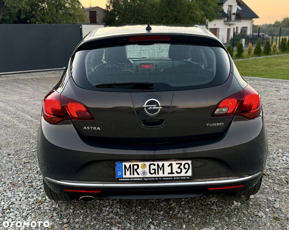 Opel Astra 2013 photo 5