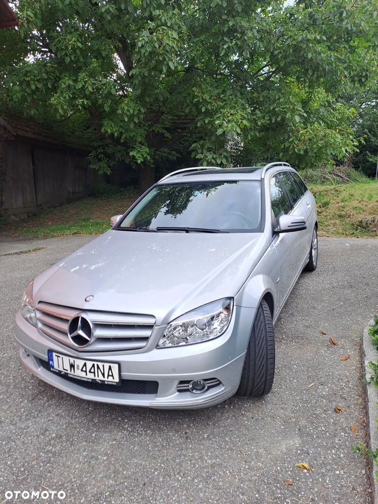 Mercedes-Benz Klasa C 200 T CDI DPF Automatik BlueEFFICIENCY Avantgarde - 2