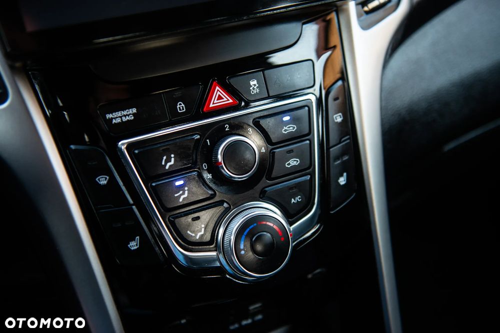 Hyundai i30 1.6 GDI Premium - 23