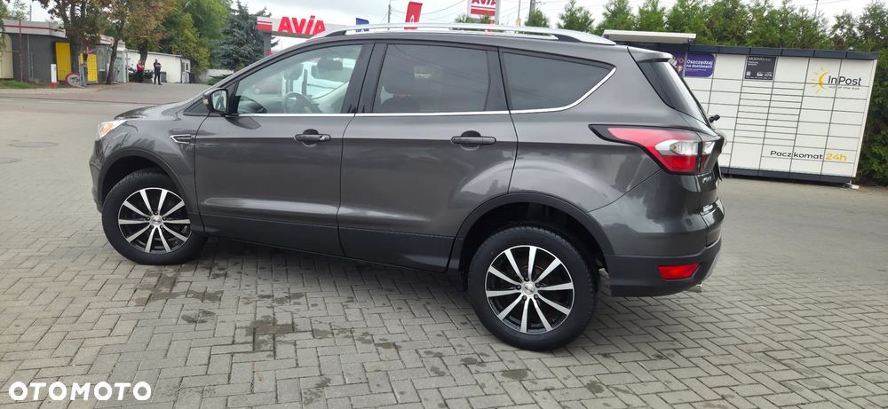 Ford Kuga 1.5 EcoBoost 2x4 Titanium - 10