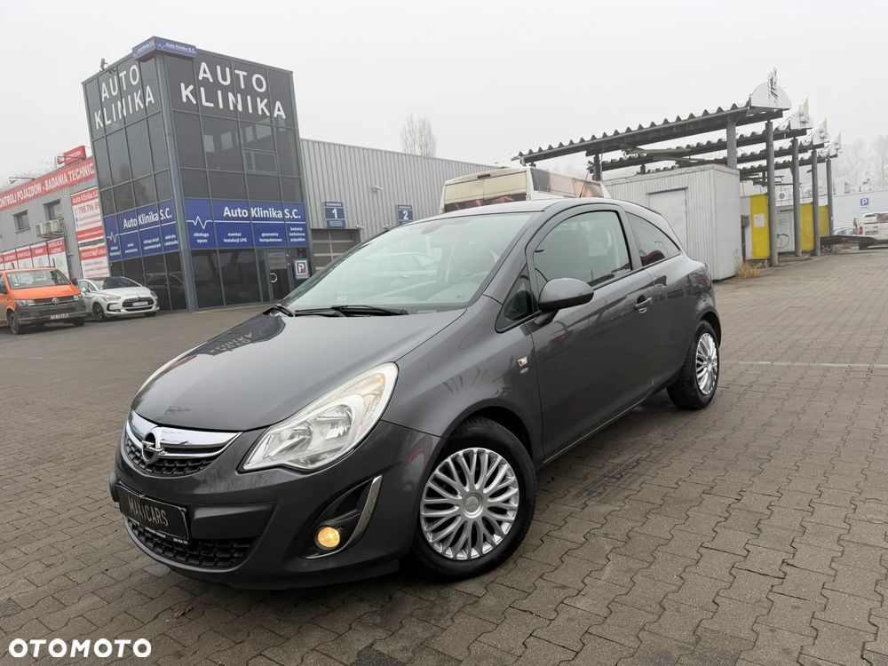 Opel Corsa 1.4 16V Cosmo - 3