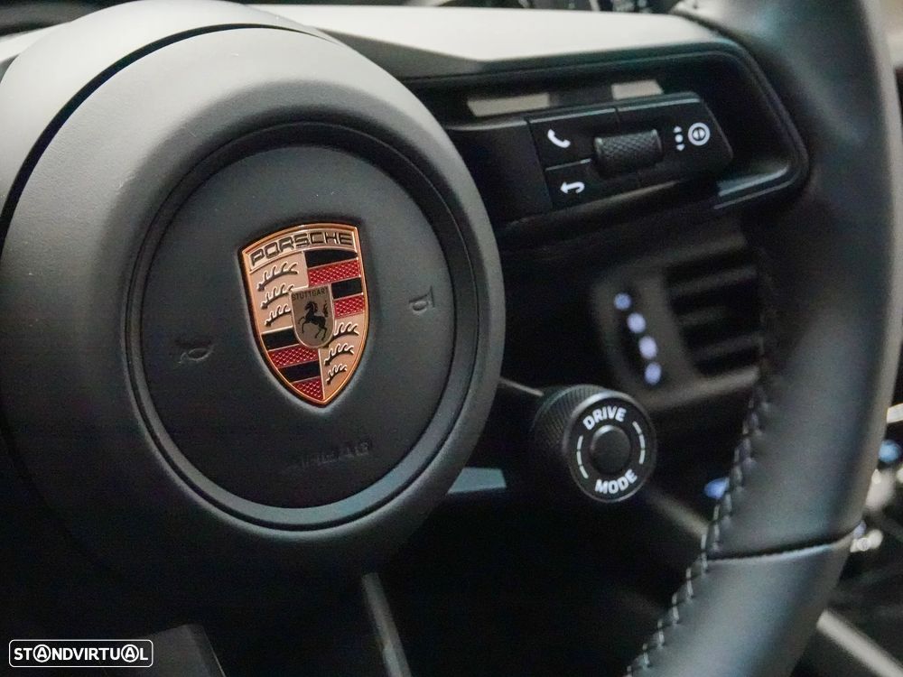 Porsche 911 (992) GT3 Touring Package PDK - 24