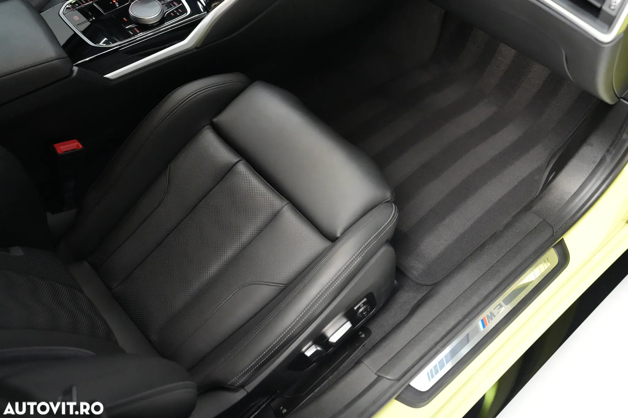 BMW M3 Competition M xDrive - 34