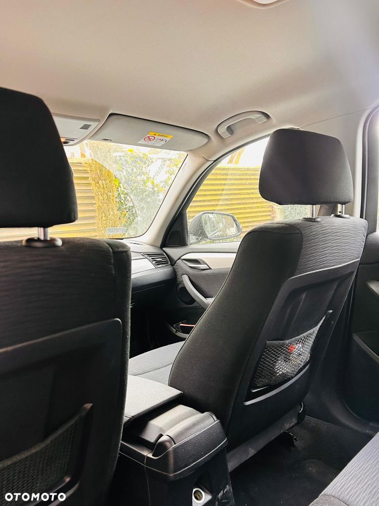 BMW X1 sDrive18d - 10