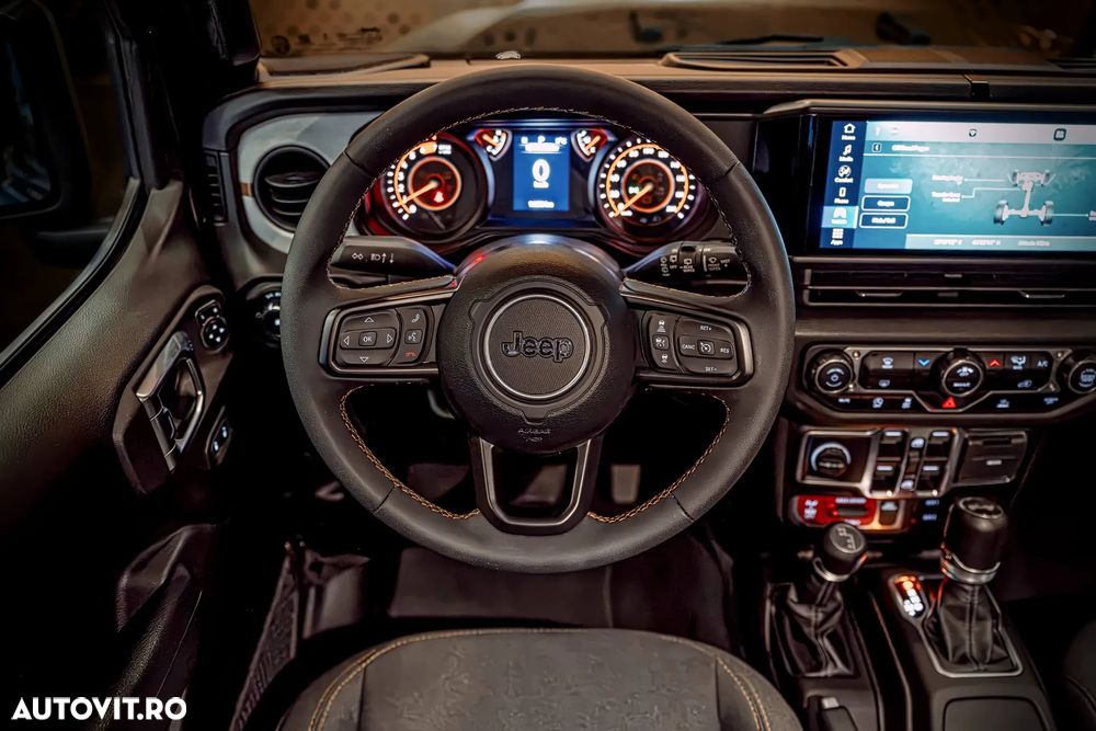 Jeep Wrangler 2.0 Turbo AT8 Sahara - 12