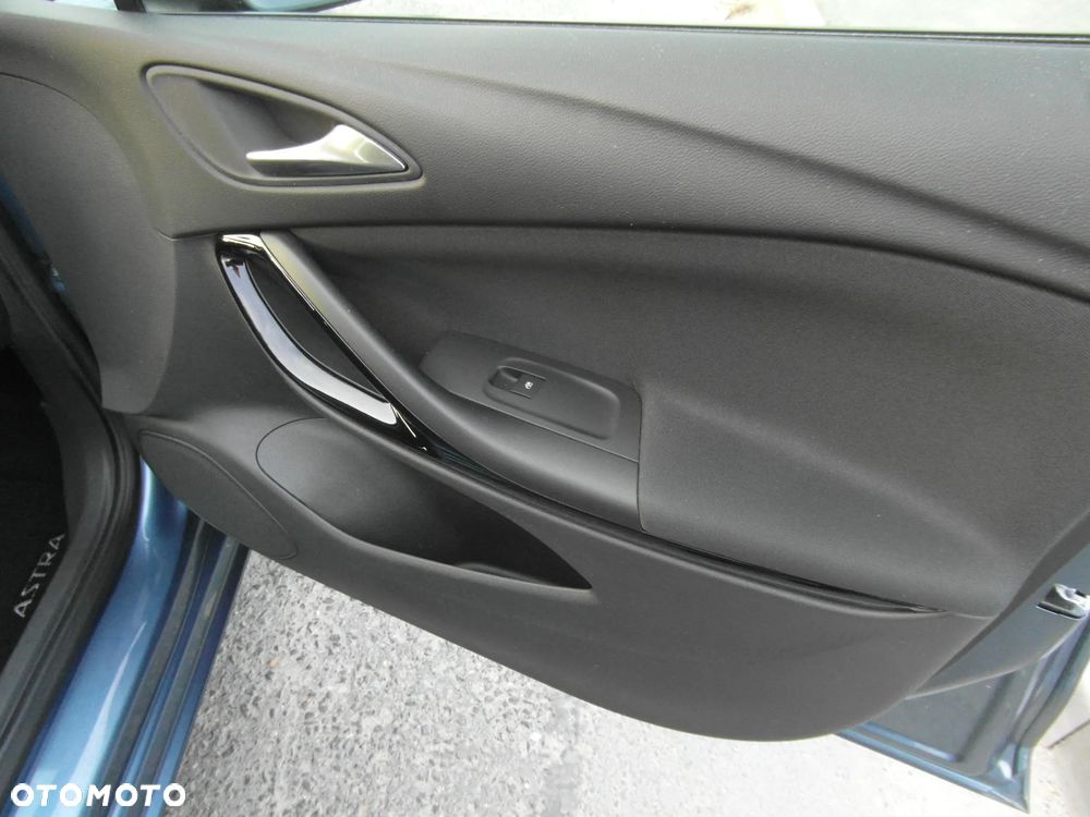 Opel Astra 1.4 Turbo Start/Stop Sports Tourer Dynamic - 28