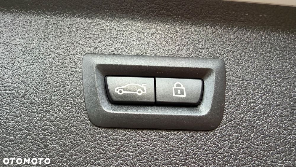 BMW Seria 2 218d Sport-Aut - 37