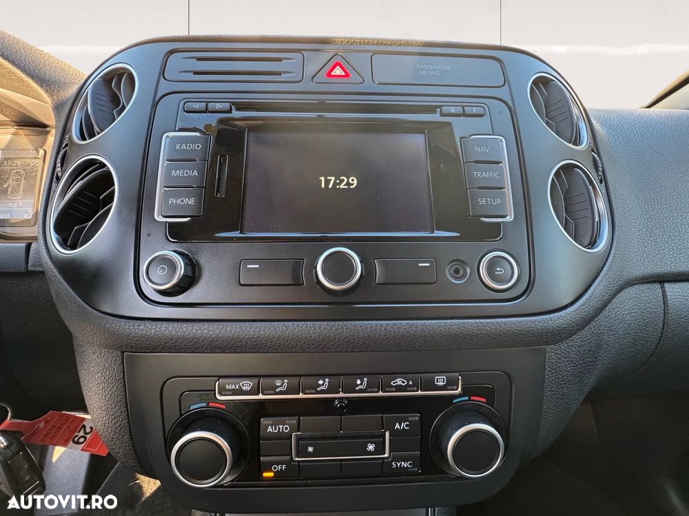 Volkswagen Golf Plus 1.6 TDI DPF BlueMotion Technology Comfortline - 4