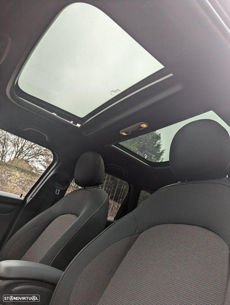 MINI 5 Portas One D - 14