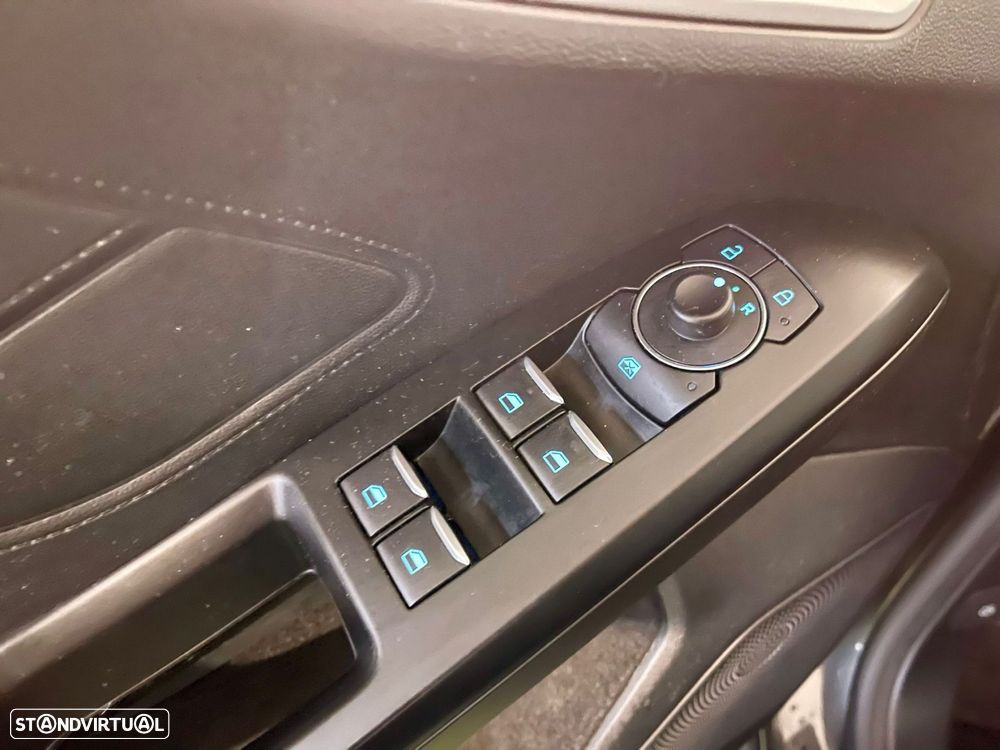 Ford Focus SW 1.5 TDCi EcoBlue Connected Aut. - 33